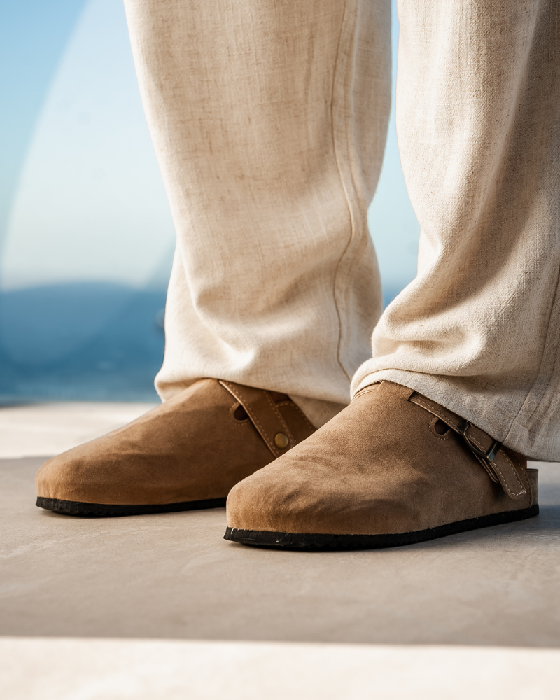 LIAM™ | SUEDE CLOGS