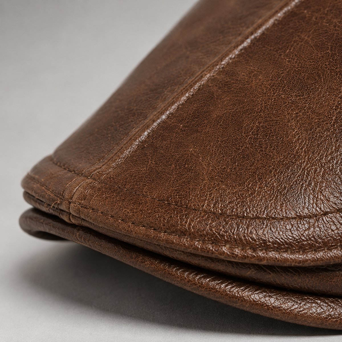 LIAM™ | Hawthorne Leather Driving Cap