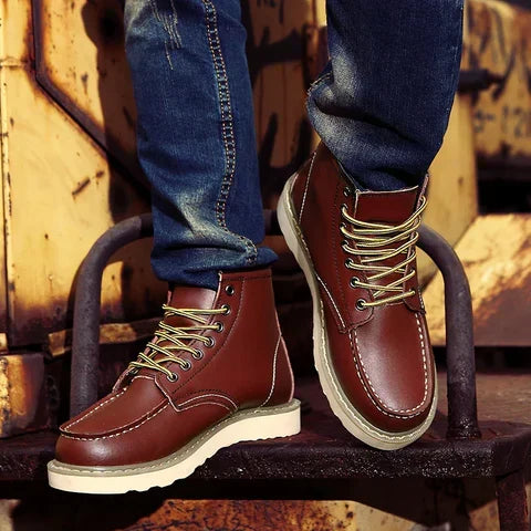 LIAM™ | CLASSIC LACE-UP BOOTS FOR MEN