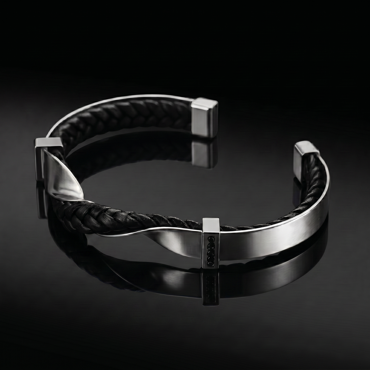 LIAM™ | Veyron Cuff Bracelet
