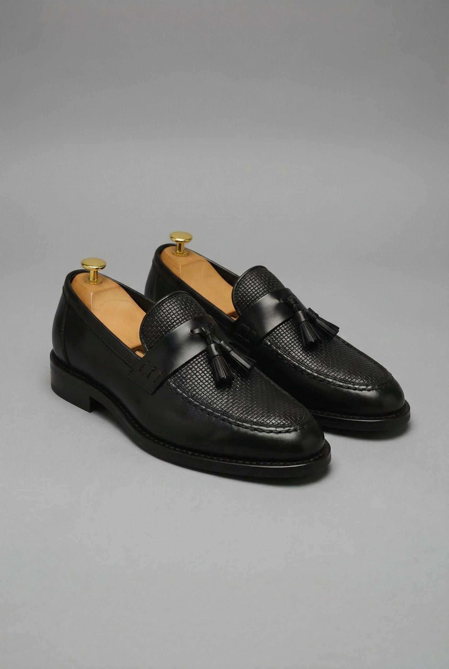 LIAM™ | Men's Woven Tassel Loafers
