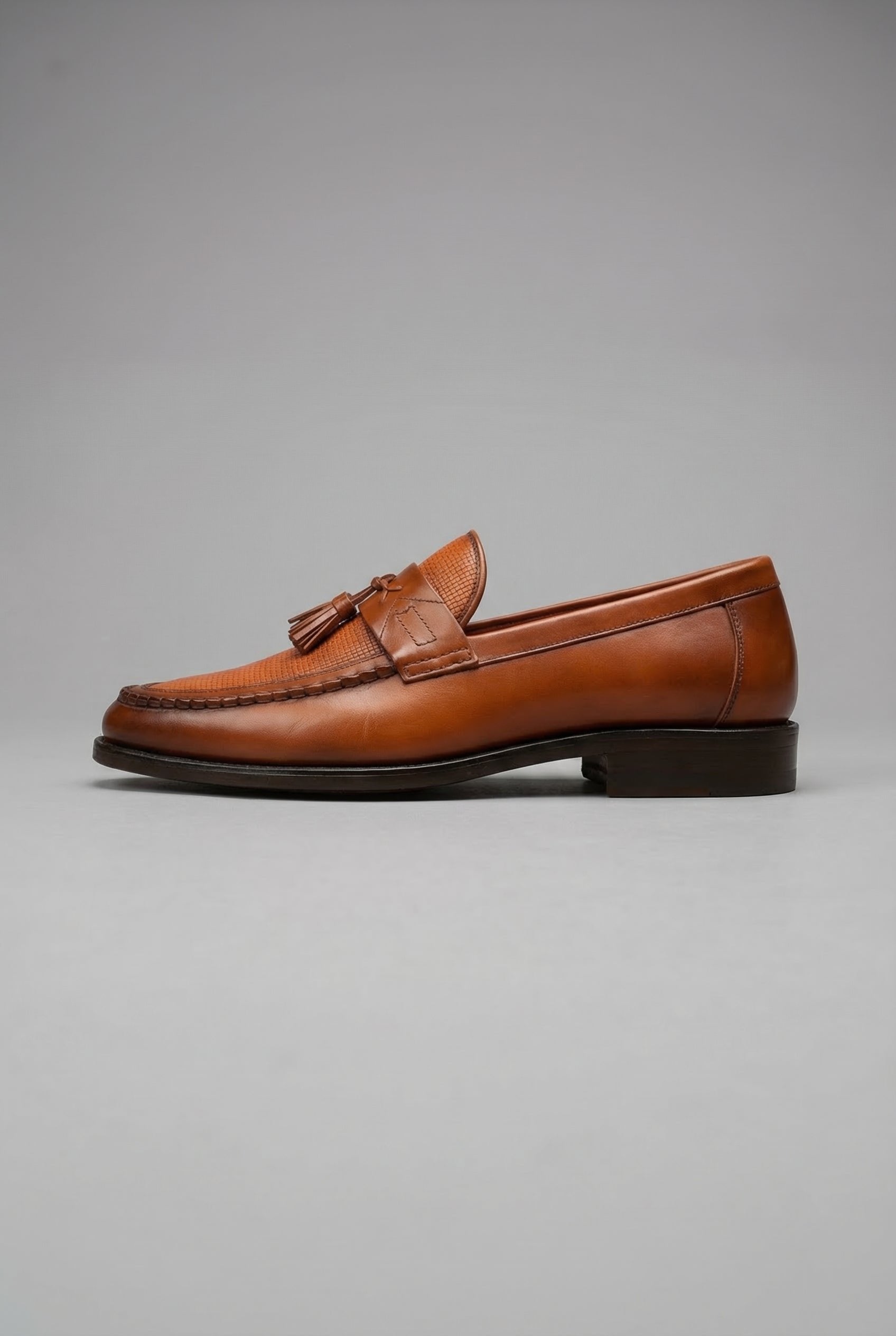 LIAM™ | Men's Woven Tassel Loafers